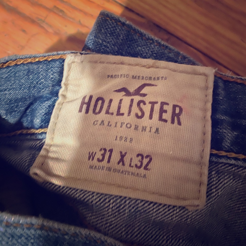 Men’s Hollister jeans